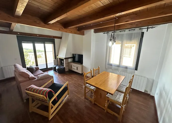 Piso La Fueva Apartment *